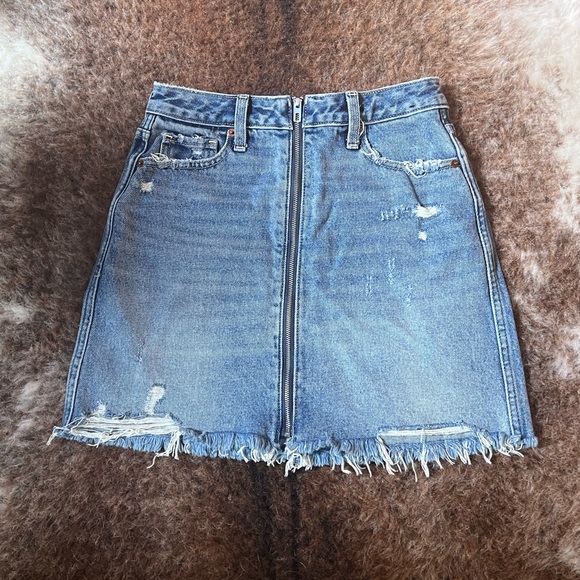 Abercrombie & Fitch Dresses & Skirts - NWOT Abercrombie and Fitch, Zoe natural rise message A-line skirt, size 25 denim